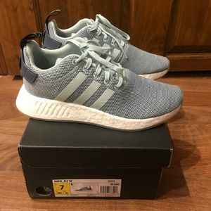 adidas nmd r2 ash green